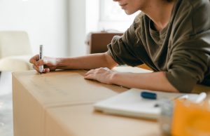 Your-Guide-to-Moving-Overseas-A-Checklist