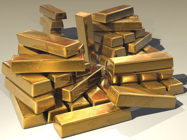 why to invest in gold