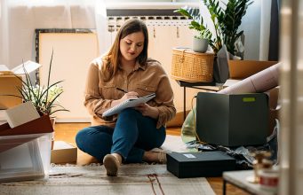 What Costs & Estimates Do Moving Companies Use?